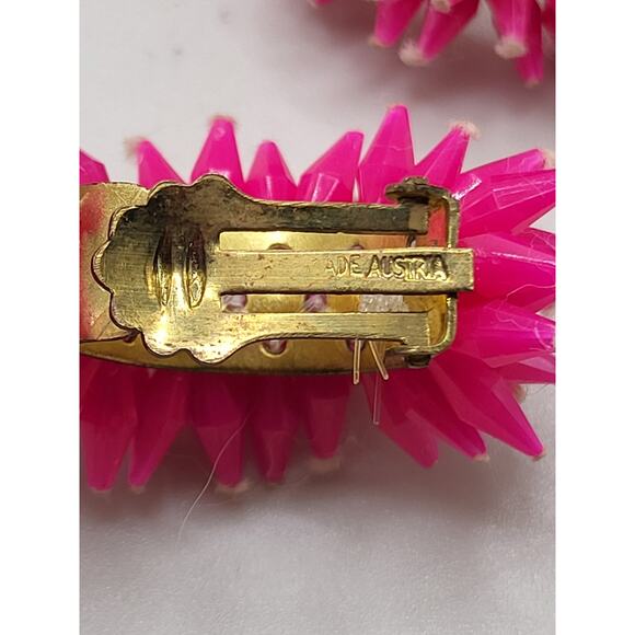 Vintage Austria Hot Pink Plastic Spike Bead Clip On Earrings 1950s - Picture 7 of 9